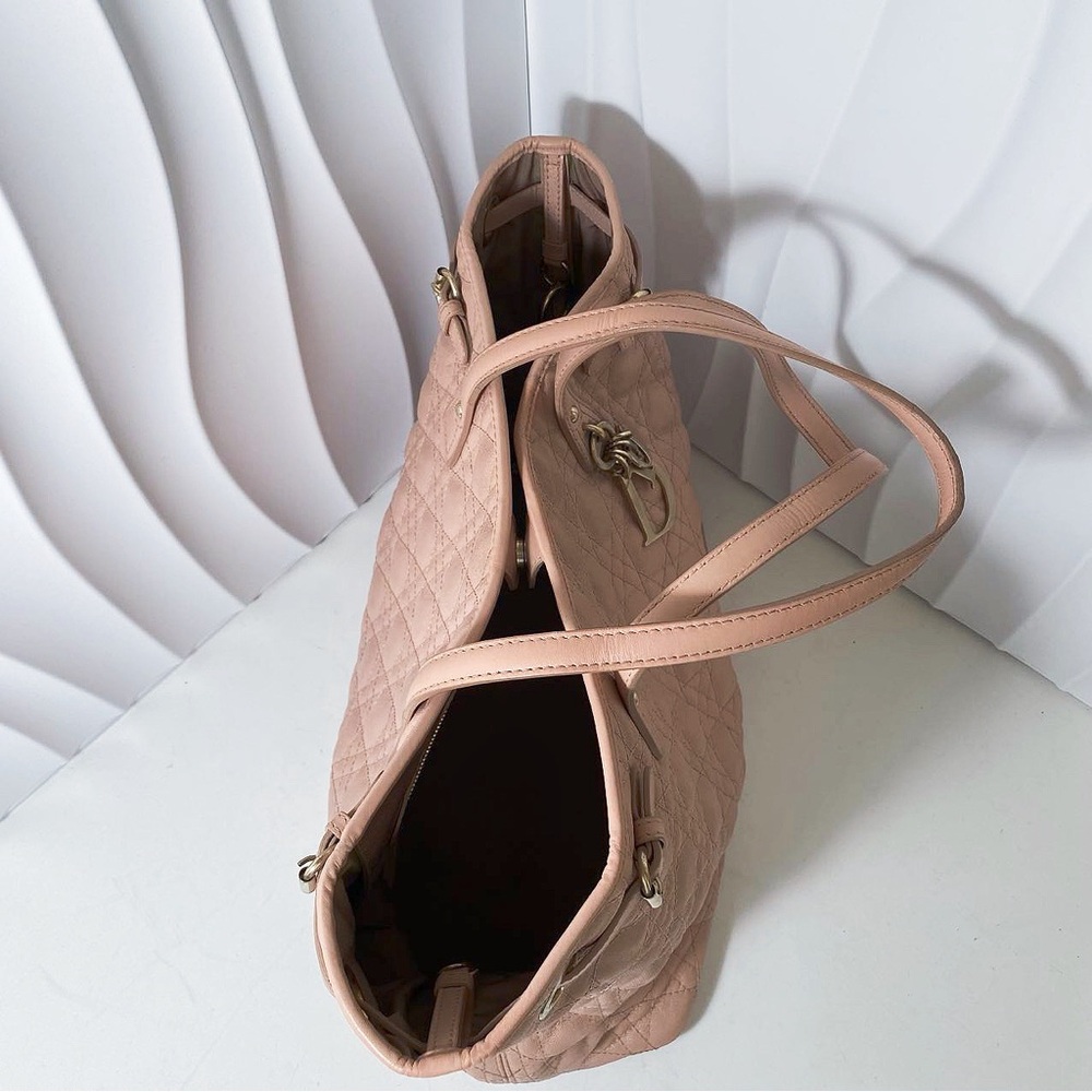 DIOR Lady Dior Tote Bag Blush Pink Cannage Quilted Canvas Gold Hardware - Picture 5 of 12